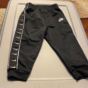 Nike jogger set - size 18 months
